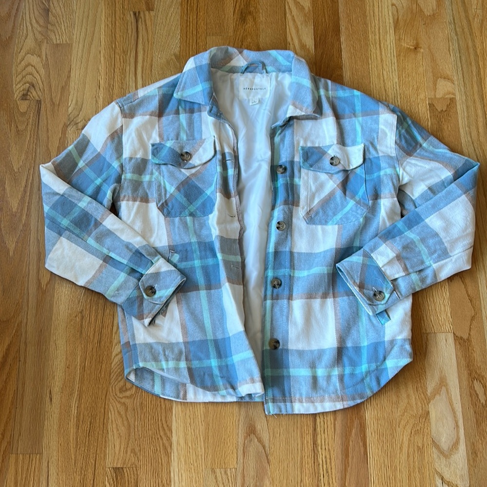 Women’s Blue plaid shacket size Small